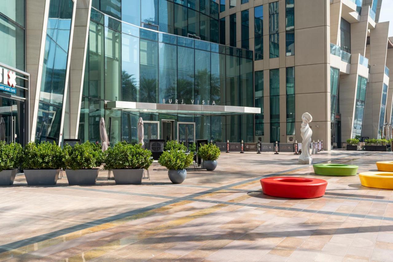 Apartment Prestige Living 1br With Full Burj Khalifa View By Dubai